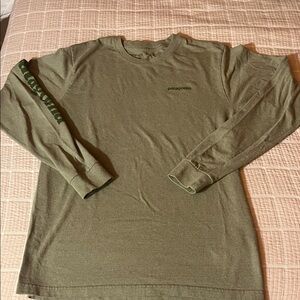 Patagonia Men's Olive Long Sleeve Tee